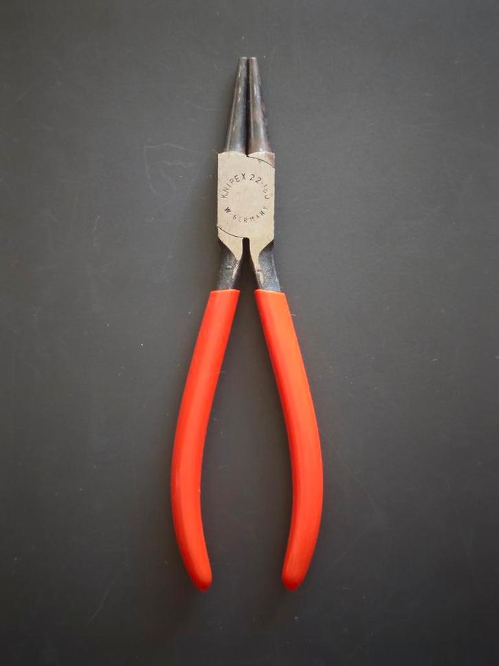 Vintage Knipex Rondbuigtang no.22-180 uit de oude serie, Antiek en Kunst, Antiek | Gereedschap en Instrumenten, Ophalen of Verzenden