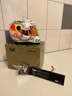 2022 Seizoenshelm 1:2 Helm Max Verstappen, Ophalen of Verzenden, Zo goed als nieuw, Formule 1