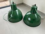 Twee originele industriële emaille lampenkappen *vintage*, Huis en Inrichting, Lampen | Lampenkappen, Groen, Industrieel, Vintage