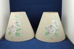 2 x vintage lampenkap stof, bruin gestreept met bloemen. 6C8, Tweedehands verkoop, Tweedehands verkoop, Gebruikt, Ophalen of Verzenden