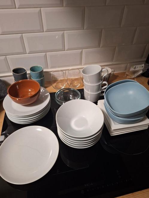 Divers servies, Huis en Inrichting, Keuken | Servies, Gebruikt, Overige stijlen, Ophalen