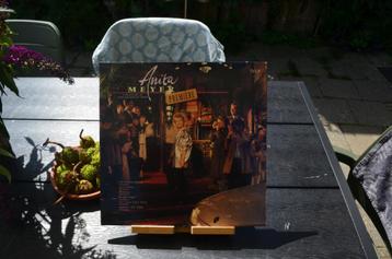 Vinyl pop beschikbaar voor biedingen