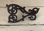 Vintage Franse gietijzeren hartvormige dubbele kapstokhaak, Wandkapstok, Gebruikt, Ophalen of Verzenden, Minder dan 100 cm