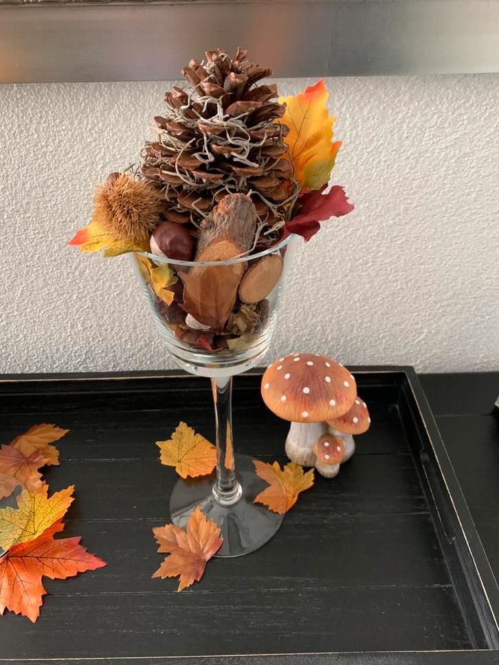 Herfst sfeer (eikels met bladeren) in hoog glas + paddestoel, Huis en Inrichting, Woonaccessoires | Overige, Zo goed als nieuw