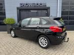 BMW 2-serie Active Tourer 218i Afneembare trekhaak|Navi|Crui, Auto's, BMW, Voorwielaandrijving, Gebruikt, Zwart, Origineel Nederlands