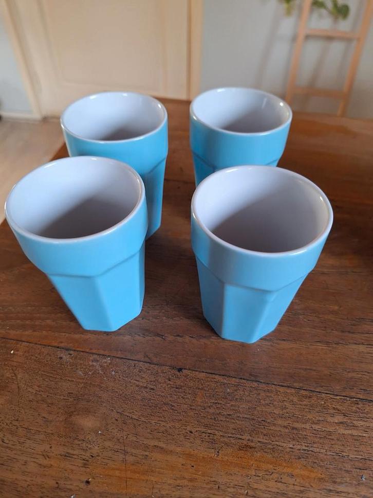 4 Siaki Bekers - Lichtblauw, Huis en Inrichting, Keuken | Servies, Zo goed als nieuw, Kop(pen) en/of Schotel(s), Overige stijlen