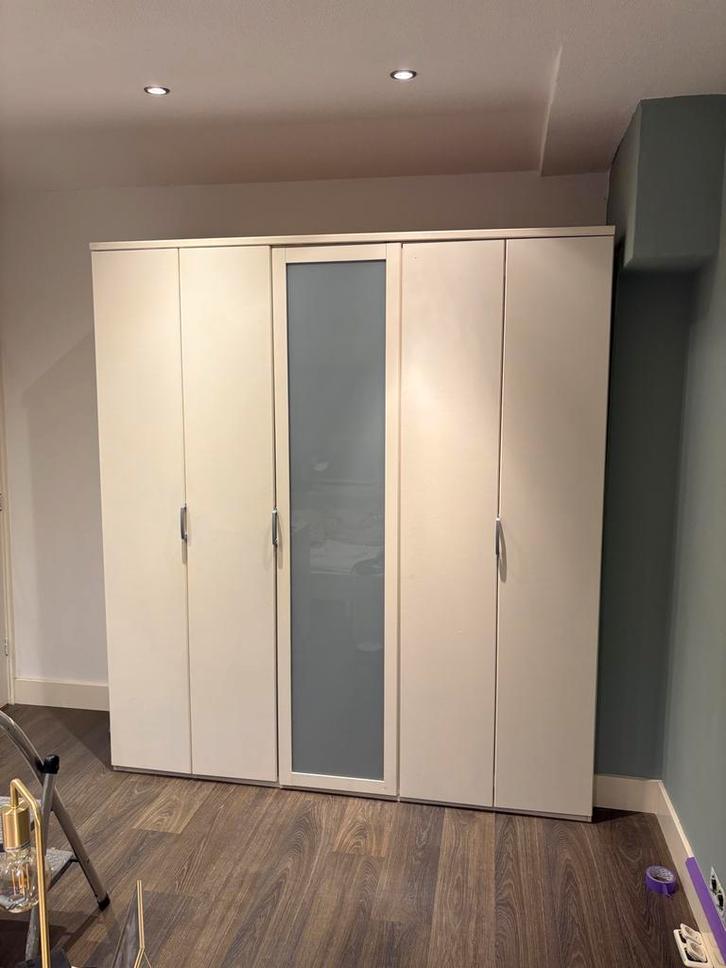 Grote Kledingkast 200x220 - Veel ruimte!, Huis en Inrichting, Kasten | Kledingkasten, Gebruikt, 200 cm of meer, 50 tot 75 cm, Met lade(s)