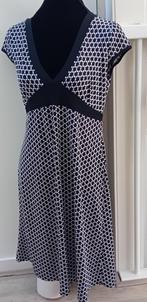 jurk,jurkje,maat 42/44,Kiabi,feest,zwart,wit,retro,print, Verzenden, Zwart, Maat 42/44 (L), Zo goed als nieuw