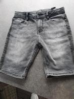 Korte broek maat 158/164, Broek, Ophalen of Verzenden, Zo goed als nieuw, Jongen
