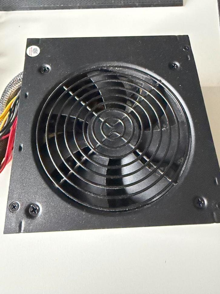 Cooler Master voeding, Computers en Software, Interne voedingen, Zo goed als nieuw, Ophalen of Verzenden