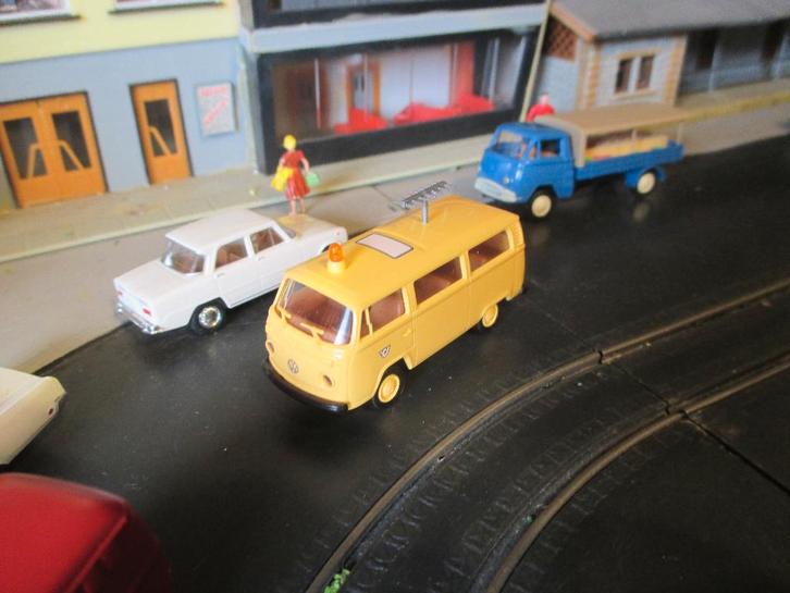 Volkswagen Kombi Bus T2b - Brekina Austria Post Funkmeßwage, Hobby en Vrije tijd, Modelauto's | 1:87, Nieuw, Bus of Vrachtwagen