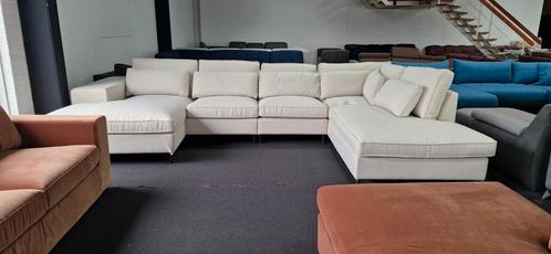 Nieuwe mega Ubank creme xxl loungebank kuster stijl hoekbank, Huis en Inrichting, Banken | Complete zithoeken, Nieuw, Stof, Ophalen of Verzenden