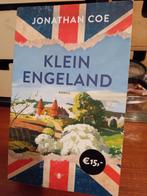 Jonathan Coe - Klein Engeland, Boeken, Verzenden, Zo goed als nieuw, Jonathan Coe