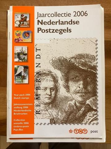 Jaarcollecties postzegels 1981-2006 beschikbaar voor biedingen