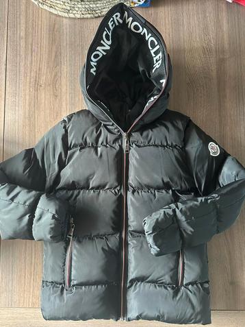 Imitatie Moncler jas kinderen beschikbaar voor biedingen
