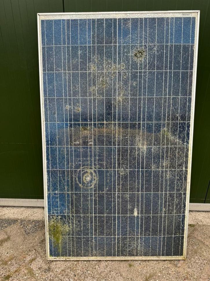 7 zonnepanelen 235W– met hagelschade, werken nog goed, Auto-onderdelen, Accu's en Toebehoren, Ophalen of Verzenden