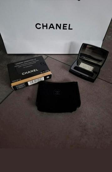 Nieuwe oogschaduw van chanel (advr 336) beschikbaar voor biedingen