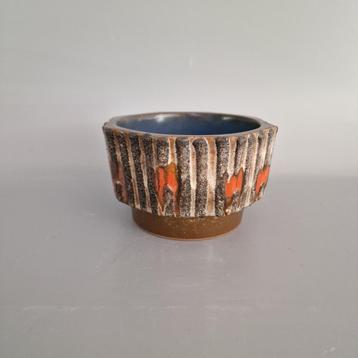Vintage Oost-Duitse Fat Lava bloempot. Strehla beschikbaar voor biedingen