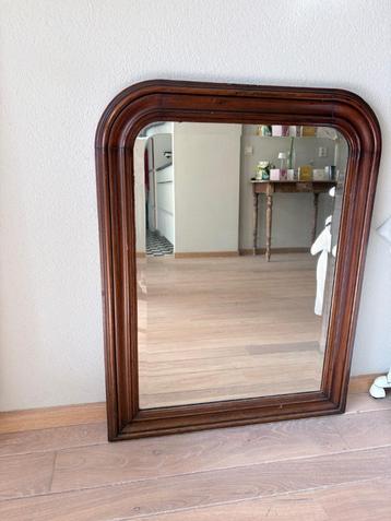 ANTIEKE SPIEGEL MET FACET beschikbaar voor biedingen