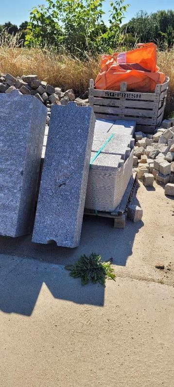 7 st graniet grote boordsteen traptrede bielzen 30/30 30/20 beschikbaar voor biedingen