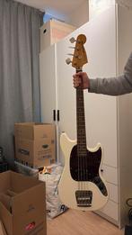 Squier mustang bass gitaar, Muziek en Instrumenten, Snaarinstrumenten | Gitaren | Bas, Ophalen, Gebruikt