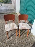 2 stuks Vintage stoelen, Twee, Gebruikt, Hout, Ophalen