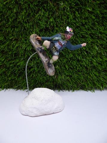 Luville Item  --  Snowboarder Ray - 611073 beschikbaar voor biedingen