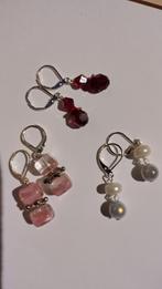 Nieuw 3 paar oorbellen parel , roze en rode 3,5 cm, Overige materialen, Hangers, Nieuw, Ophalen of Verzenden