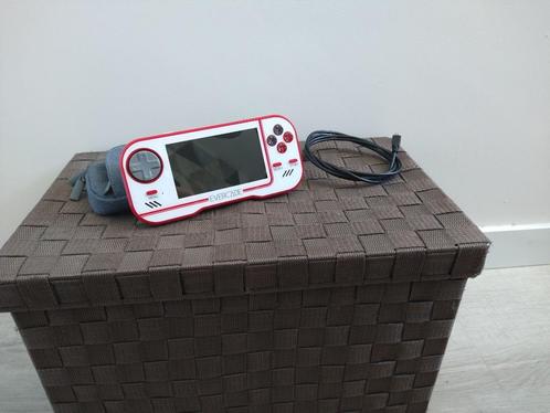 Originele Evercade handheld, Spelcomputers en Games, Games | Overige, Zo goed als nieuw, Overige genres, 1 speler, Vanaf 3 jaar