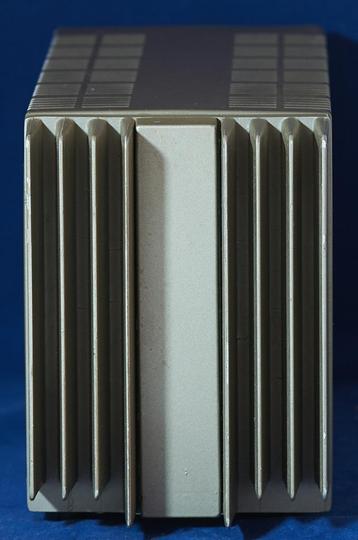 Quad 303 Power amplifier. Eindversterker. beschikbaar voor biedingen