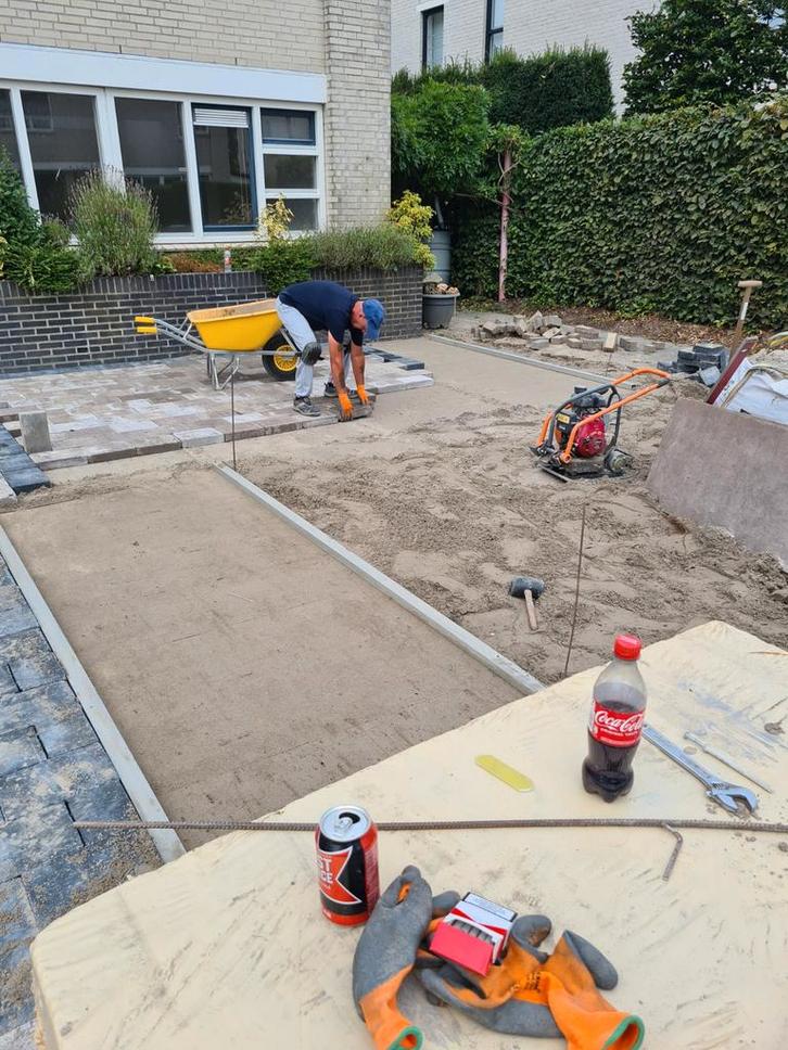 hoveniersbedrijf midden nederland, Diensten en Vakmensen, Tuinmannen en Stratenmakers, Bestrating, Hekwerk of Schuttingen, Tuin- of Vijveraanleg