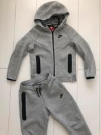2024 Nike tech fleece grijs maat M 10-12y 137-147cm, Kinderen en Baby's, Kinderkleding | Maat 140, Jongen of Meisje, Ophalen of Verzenden
