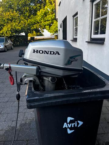 Honda 5pk buitenboordmotor (mag eventueel in onderdelen weg) beschikbaar voor biedingen