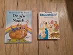 2 boeken, De ark van Noach en De Kinderbijbel, Ophalen of Verzenden, Zo goed als nieuw