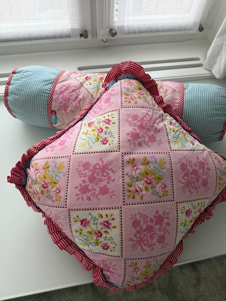 Pip Studio Kussenset - Romantisch Design, Huis en Inrichting, Woonaccessoires | Kussens, Zo goed als nieuw, Roze, Vierkant, Verzenden