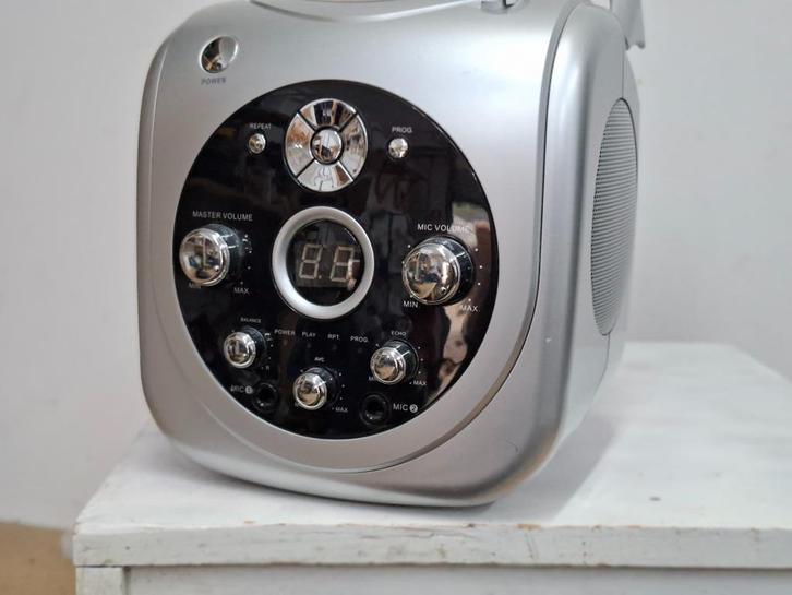 draagbare radio cd speler karaoke, Audio, Tv en Foto, Karaoke-apparatuur, Complete set, Ophalen of Verzenden