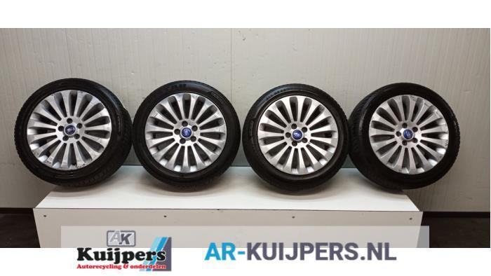 Sportvelgenset + banden van een Ford Mondeo, Auto-onderdelen, Banden en Velgen, Personenwagen, Gebruikt