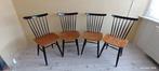 Stoelen vintage 4 spijlen stoelen identiek, true vintage, Huis en Inrichting, Stoelen, Ophalen, Gebruikt, Bruin, Vier