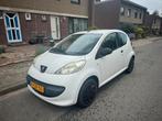 Peugeot 107 1.0 12V 3DR 2009 Wit 92645km Apk 08-2026, Voorwielaandrijving, Stof, Zwart, 4 stoelen