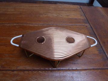 Apart vormgegeven vintage messing rechaud beschikbaar voor biedingen