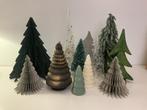 Verzameling kerstboompjes in 1 koop., Ophalen, Zo goed als nieuw
