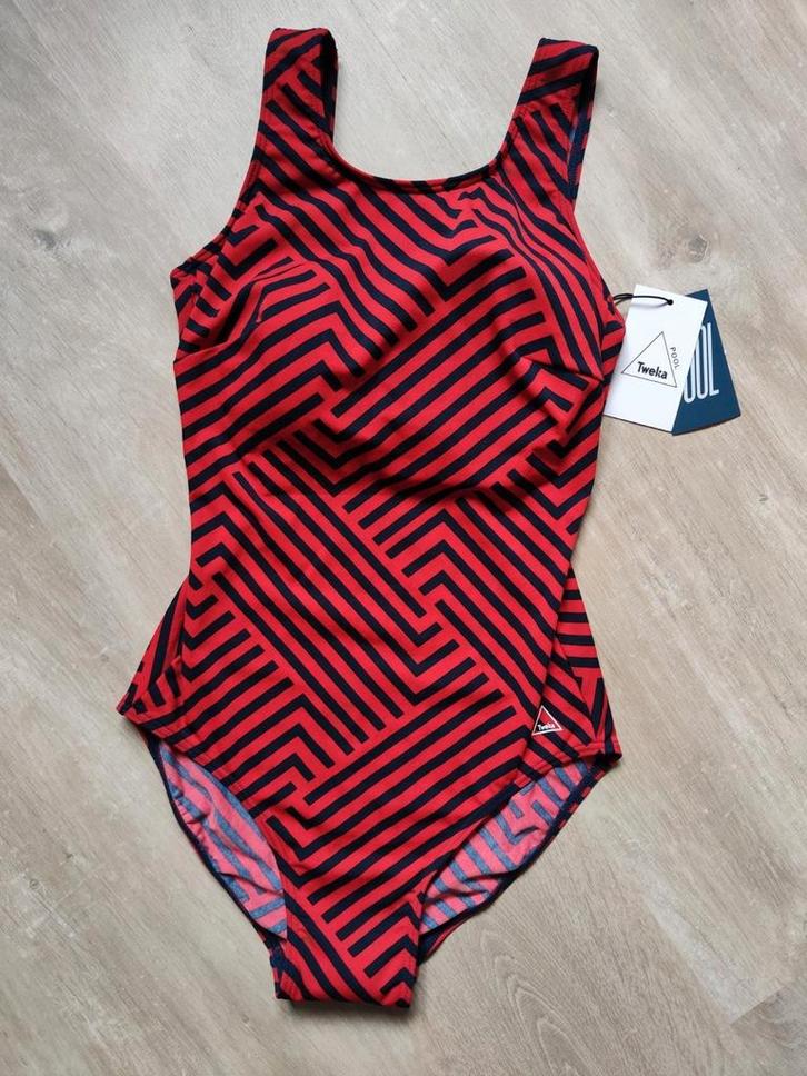 *NIEUW* Tweka Pool badpak maat 38 kan ook bij borstprothese, Kleding | Dames, Badmode en Zwemkleding, Nieuw, Badpak, Rood, Ophalen of Verzenden