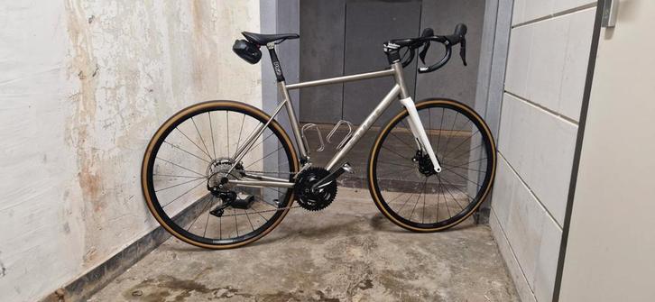 Pilot Titanium Racefiets L Not Carmenta, Fietsen en Brommers, Fietsen | Racefietsen, Zo goed als nieuw, Heren, Overige merken