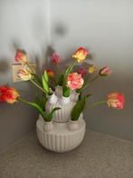 2Delige tulpenvaas met kunsttulpen, Ophalen, Zo goed als nieuw
