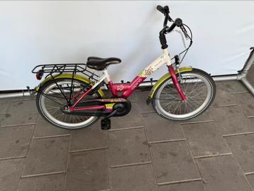 Dames fiets beschikbaar voor biedingen