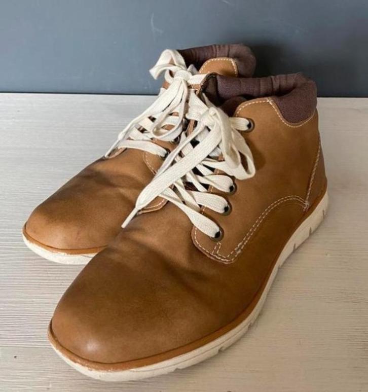 Mooie nieuwe schoenen maat 39 van Venice, Kinderen en Baby's, Kinderkleding | Schoenen en Sokken, Nieuw, Schoenen, Jongen, Ophalen of Verzenden