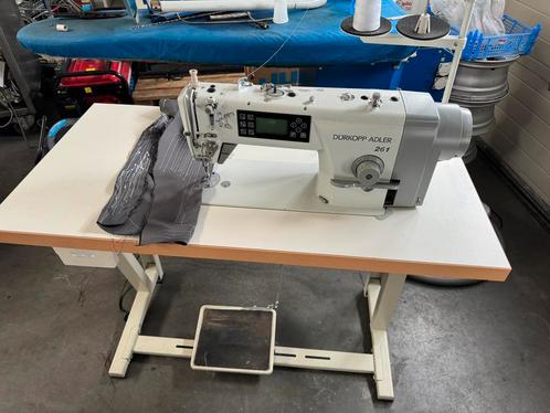 Industriële naaimachine durkopp adler 261 automaat alle stof, Hobby en Vrije tijd, Naaimachines en Toebehoren, Zo goed als nieuw