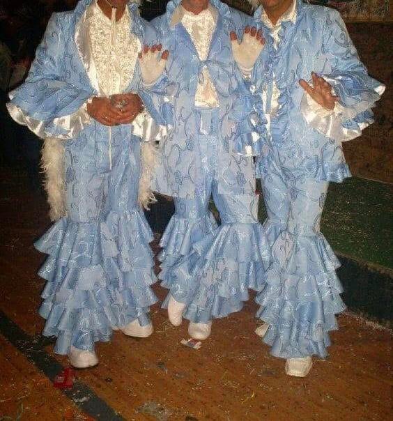 Mooie licht blauwe pakken, Kleding | Dames, Carnavalskleding en Feestkleding, Zo goed als nieuw, Carnaval, Maat 38/40 (M), Ophalen