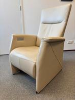 Relaxstoel elektrisch Prominent leer + Limoss oplader, Ophalen, Zo goed als nieuw, 50 tot 75 cm
