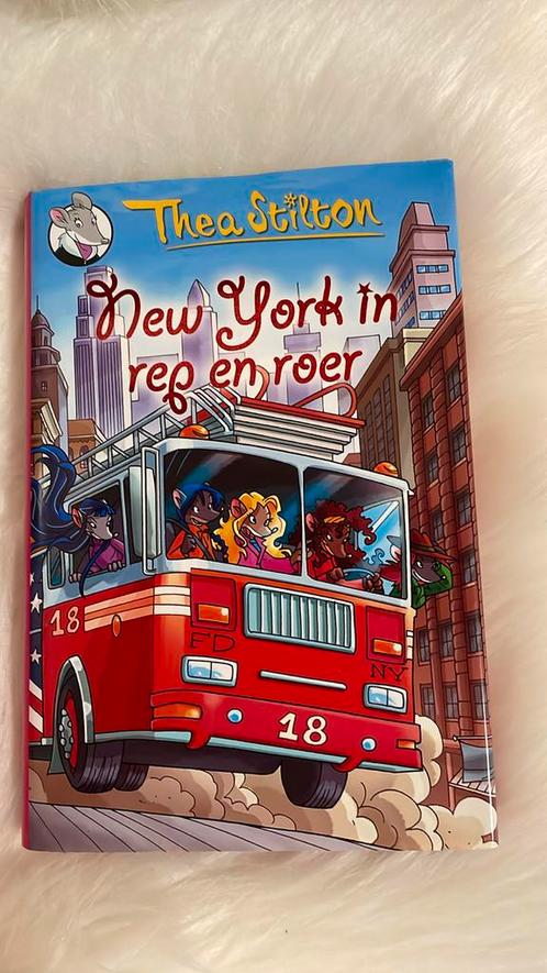 Thea Stilton - New York in rep en roer, Boeken, Kinderboeken | Jeugd | onder 10 jaar, Zo goed als nieuw, Ophalen of Verzenden